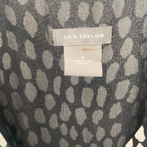 Ann Taylor Black & White Sleeveless Blouse - Picture 4 of 4